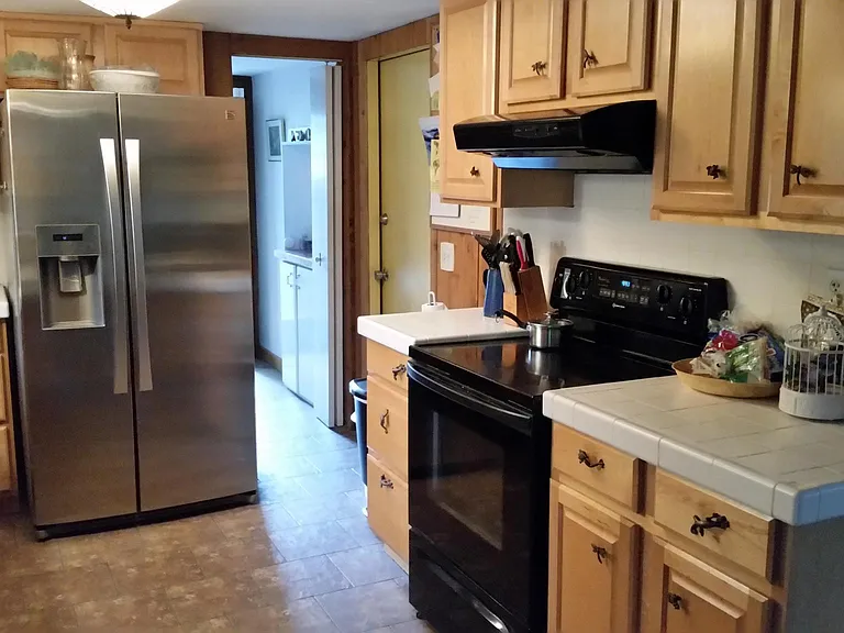 1550 San Charles Dr — Photo 8