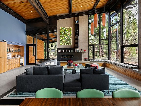 4th image of 9612 Dunsmuir Way