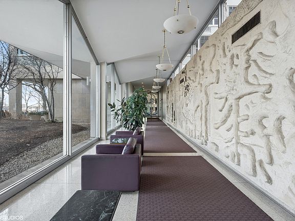 4th image of 3550 N Lake Shore Dr APT 2019