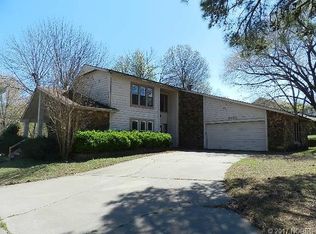 8655 S Wright Ave, Broken Arrow, OK 74014