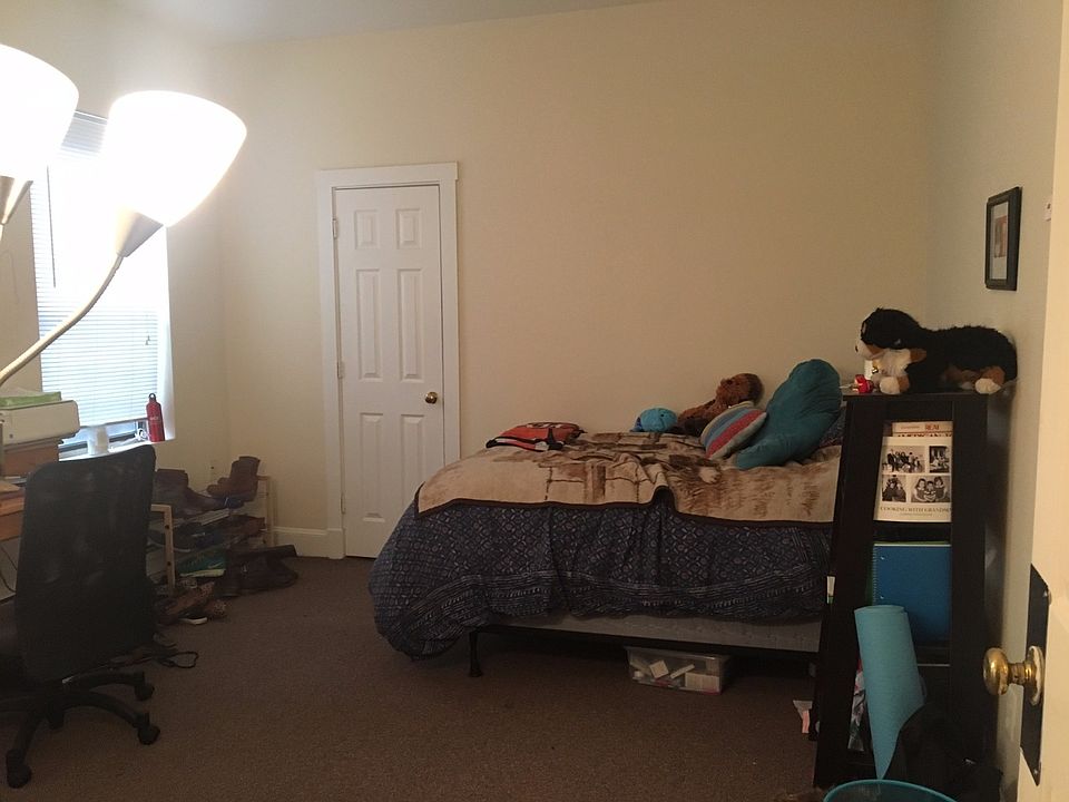 2nd image of 833 Beacon St #Jc106