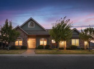 1091 NW Starlite Pl, Grants Pass, OR 97526