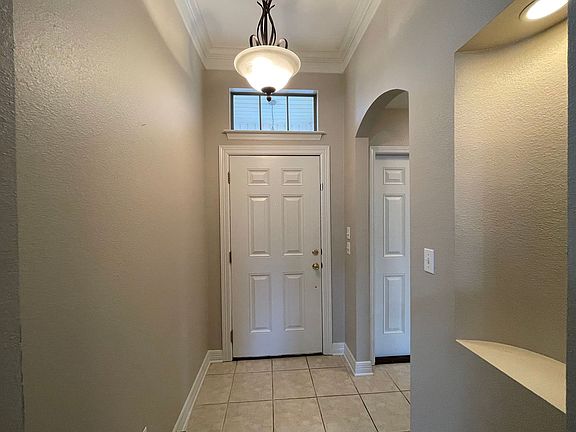 2nd image of 2322 Tallgrass Cir