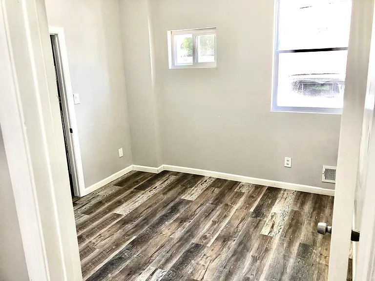560 Brace Ave #1 — Photo 14