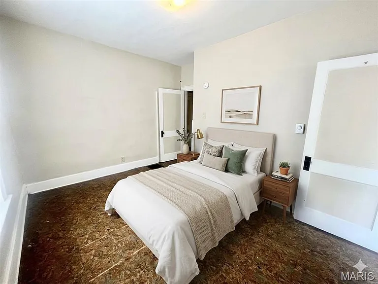 2406 Edison Ave — Photo 27
