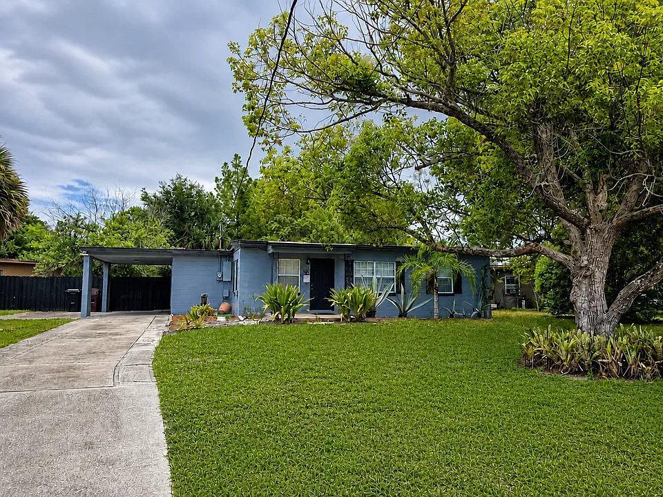 647 San Juan Blvd