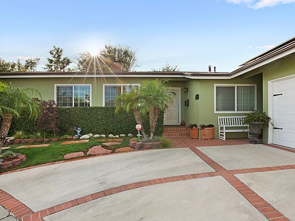 3rd image of 9457 Forbes Ave