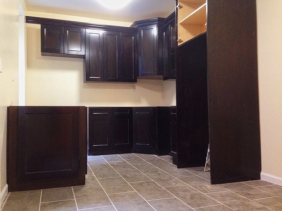 4th image of 4707 41st St #1B