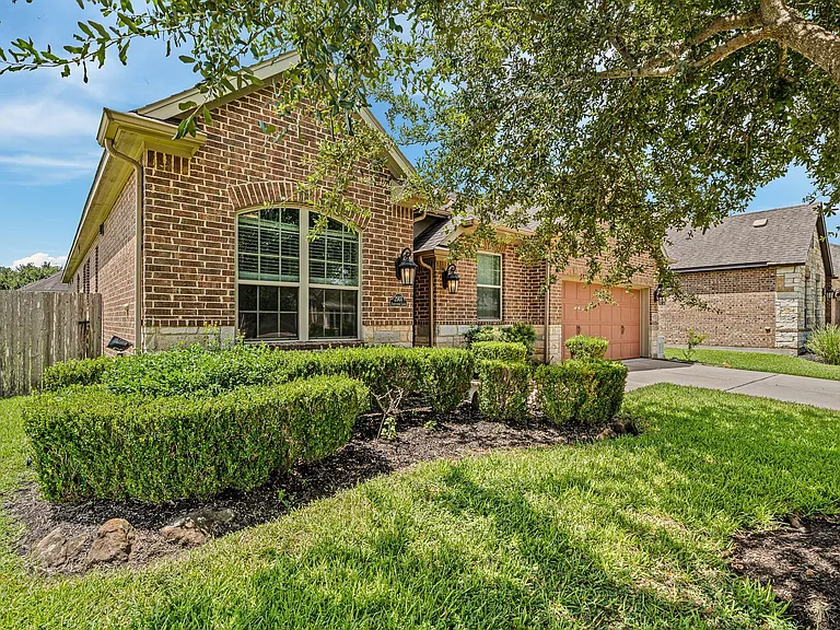 2907 Jadestone Ln — Photo 3