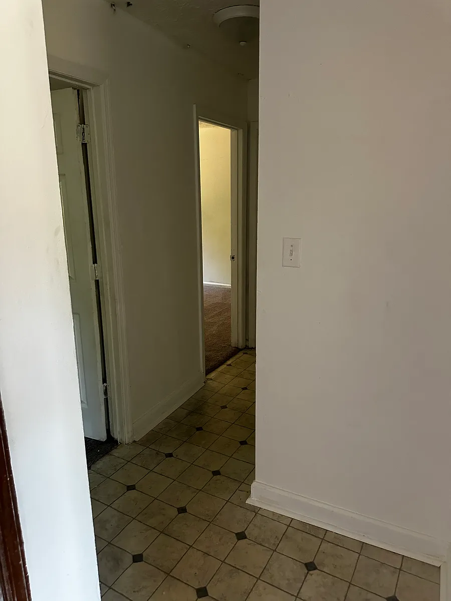 Building Photo - 384 Coates Rd #1