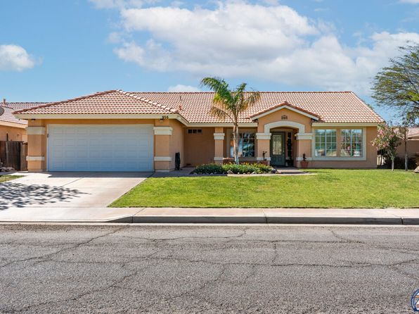 956 Calle Del Sol, Brawley, CA 92227