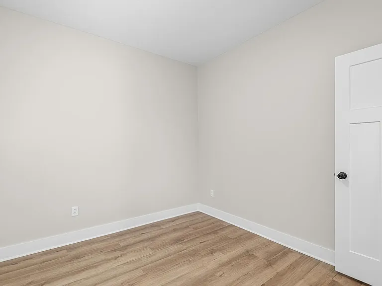 17133 W Lawson Cir — Photo 9
