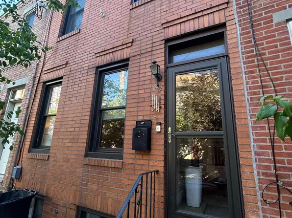 1118 Greenwich St, Philadelphia, PA 19147