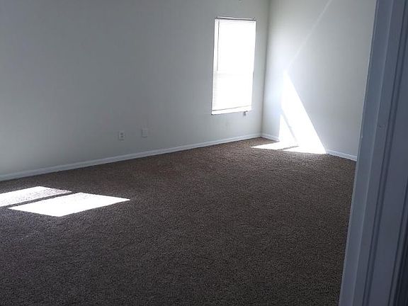 5th image of 1707 Atlantic Dr