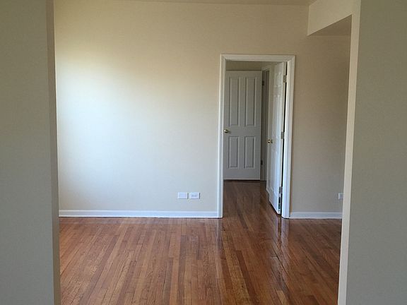 3rd image of 1023 N Lavergne Ave #2
