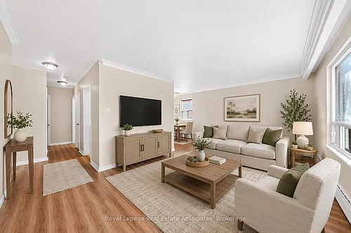 10 Wasdale Cres #4 Photo 1
