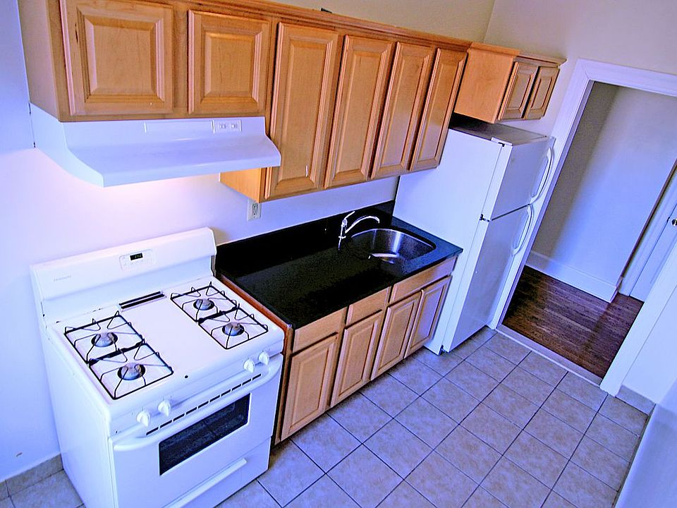 1st image of 1630 Undercliff Ave APT D2