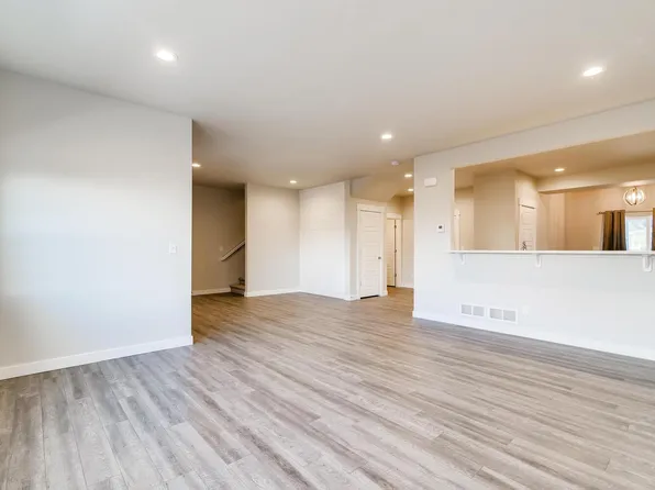 294 E Chestnut St #2, Windsor, CO 80550
