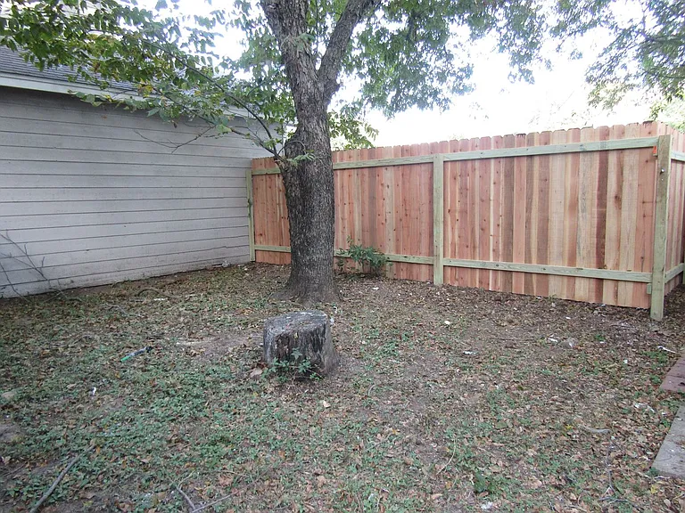 8909 Schick Rd — Photo 25