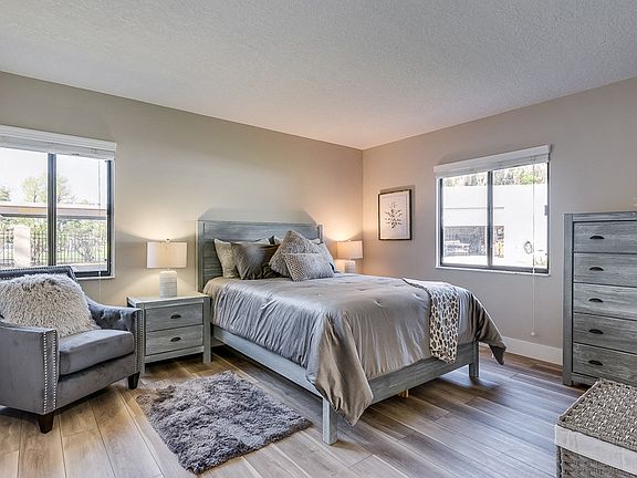 4th image of 10 Bishop Blvd #11-108