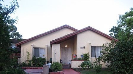 1st image of 2263 Greenview Cir