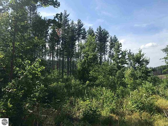 3rd image of 0 Fewins Rd