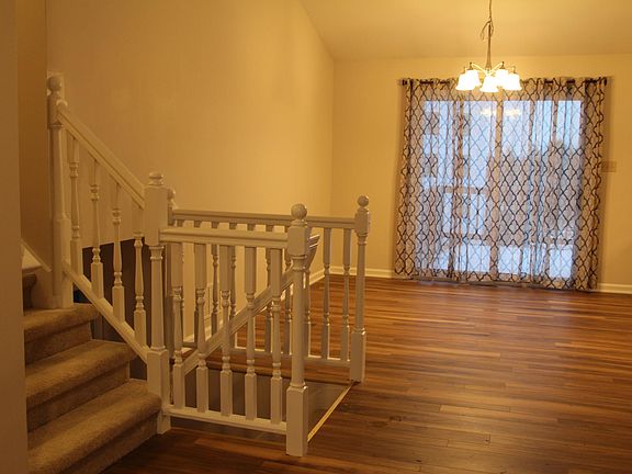 3rd image of 3037 Sheffield Dr