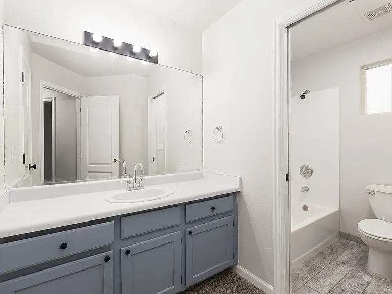 444 Sunland Dr E #37 — Photo 16