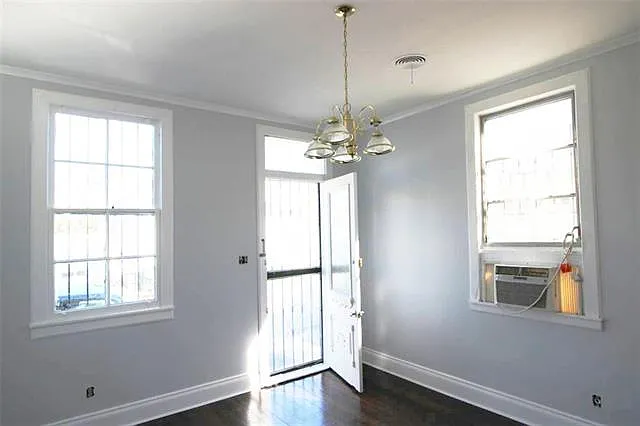 Building Photo - 2612 Urquhart St
