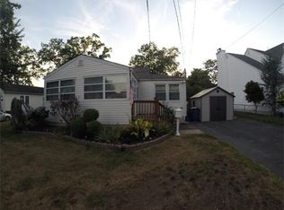 215 Park Ave, Old Bridge, NJ 08857