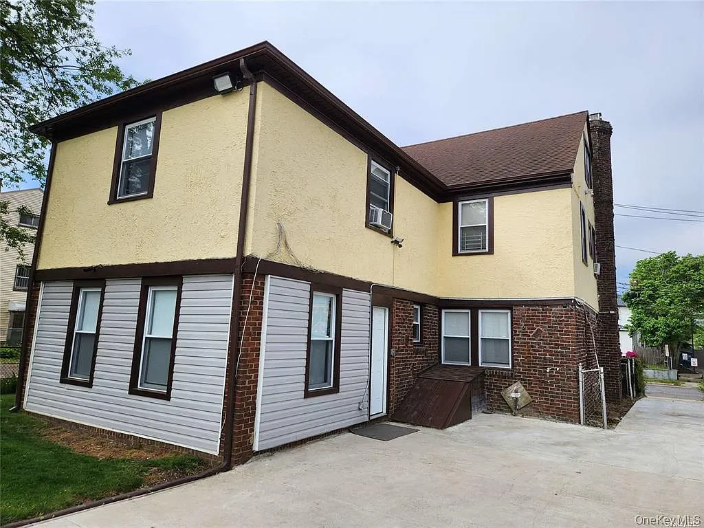 6 bed, 3.5 bath, 2800 sqft, $7,000 — Photo 4