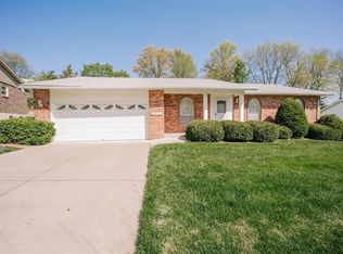 3971 Roundtable Ct, Saint Louis, MO 63129