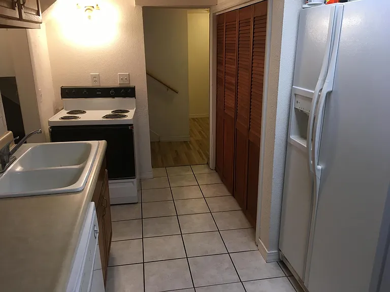 444 W 400 N #B — Photo 7
