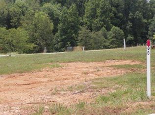 127 Tempura Dr, Oak Ridge, TN 37830