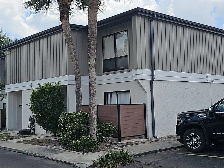 4001 Beneva Rd — Photo 2
