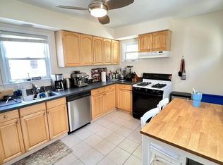 39 Alpine St, Somerville, MA 02144