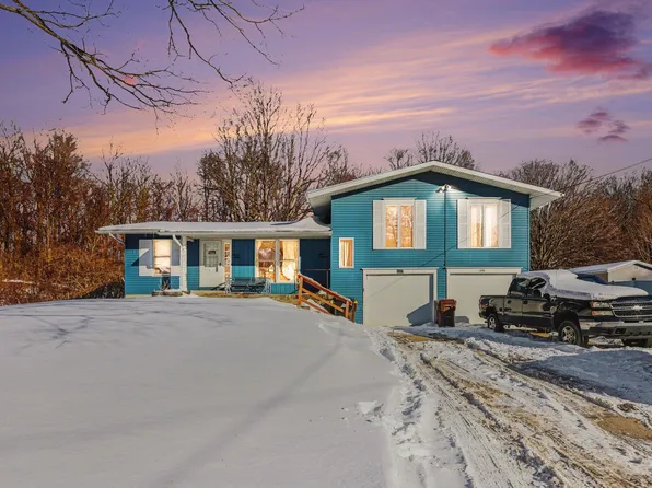 1315 S Hanover St, Hastings, MI 49058