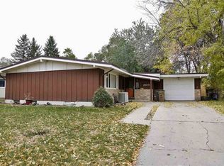 2609 1st Ave SW, Minot, ND 58701