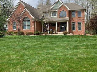 7346 Ridge Line Cir, Dexter, MI 48130