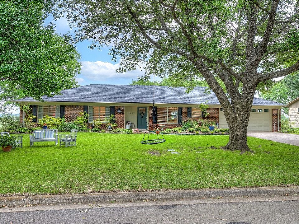 1st image of 209 Jill Ln