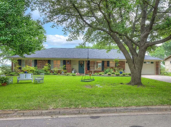 209 Jill Ln, Sulphur Springs, TX 75482