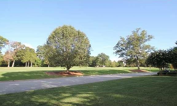 Golf Course View - Front and Back