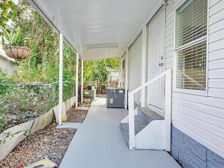 19800 SW 180th Ave #222 — Photo 3