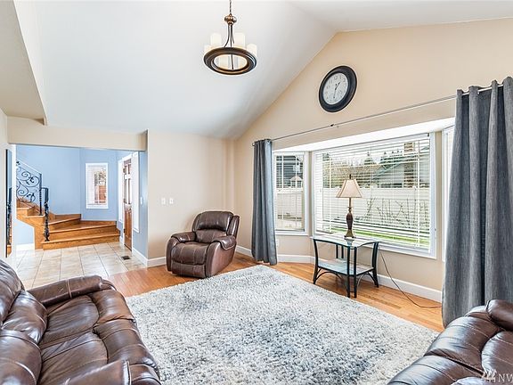 4th image of 805 23rd St SE