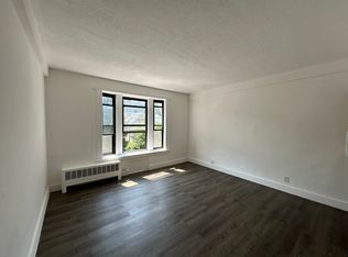 (Undisclosed Address), New Rochelle, NY 10805