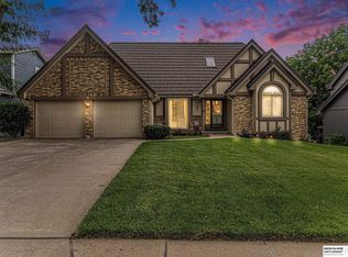 1654 S 152nd St, Omaha, NE 68144