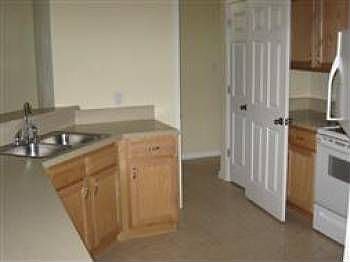 2nd image of 5065 Hampton Ridge Ave