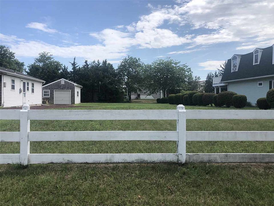 1st image of 426 2nd Ave