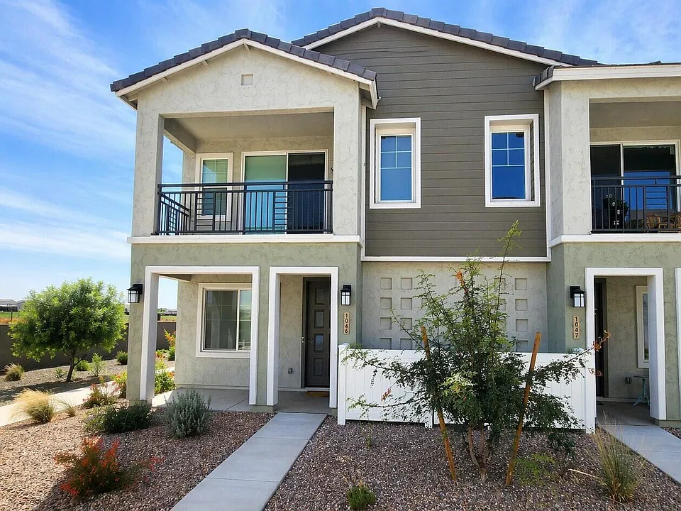 8149 E Petunia Ave #1046