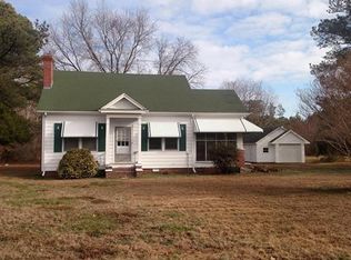 1424 Circle Dr, Port Haywood, VA 23138